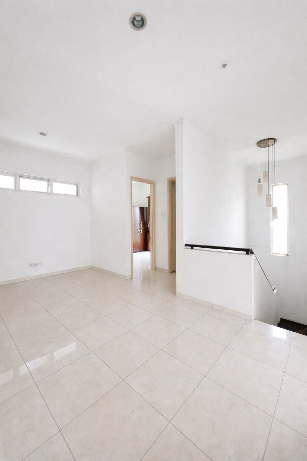 Rumah di sewakan di Bintaro sektor 9 Perumahan Emerald View