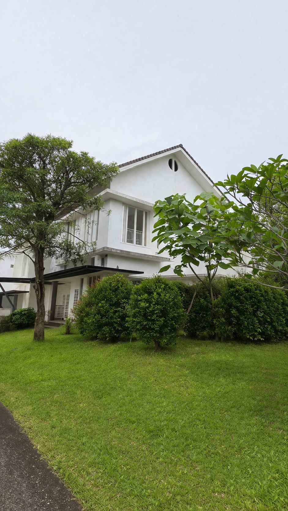 Rumah di sewakan di Bintaro sektor 9 Perumahan Emerald View