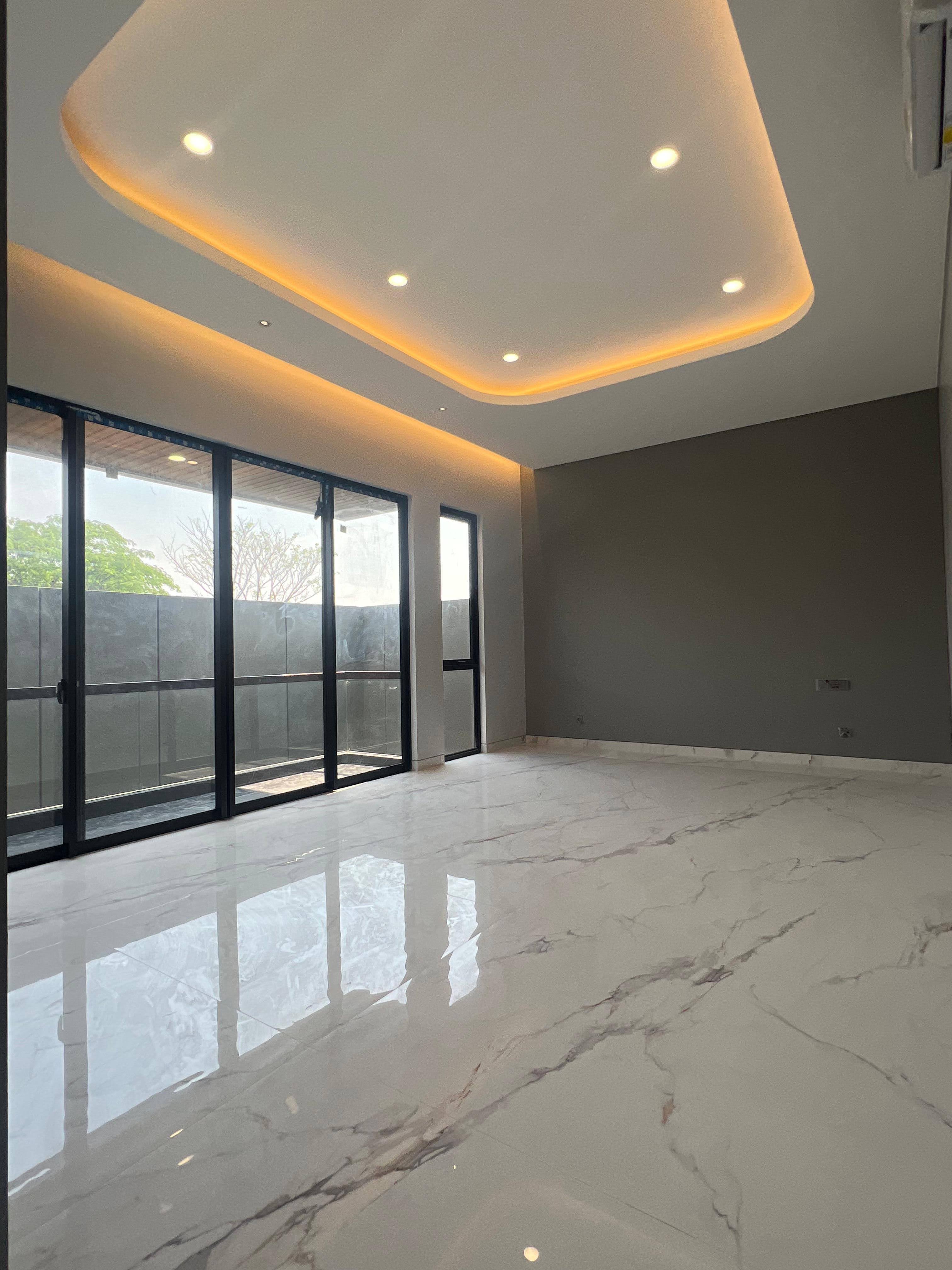 FOR SALE Rumah Mewah WATERFRONT Citraland , Surabaya Barat