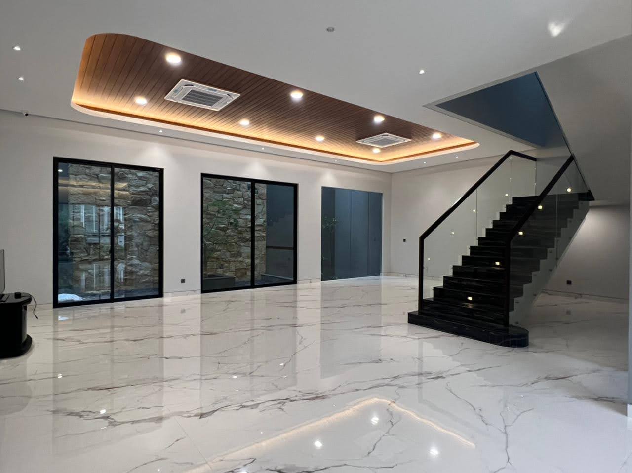 FOR SALE Rumah Mewah WATERFRONT Citraland , Surabaya Barat