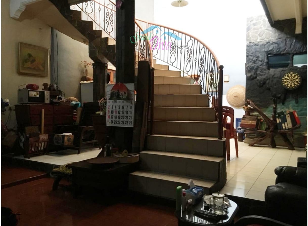 RUMAH DI CIPAYUNG JAKARTA TIMUR
