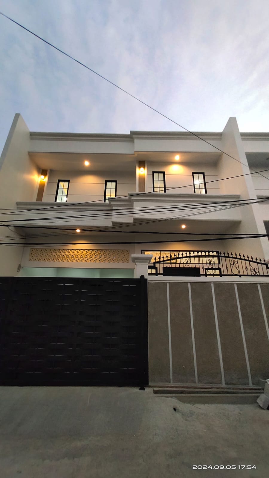 Jual rumah baru komplek di Daan Mogot, Kapuk, Cengkareng, Jakart
