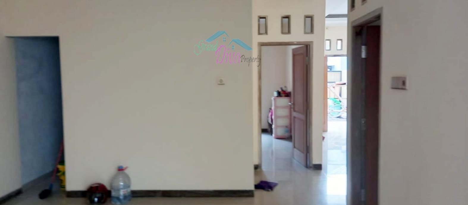 RUMAH DI JAKASAMPURNA BEKASI BARAT