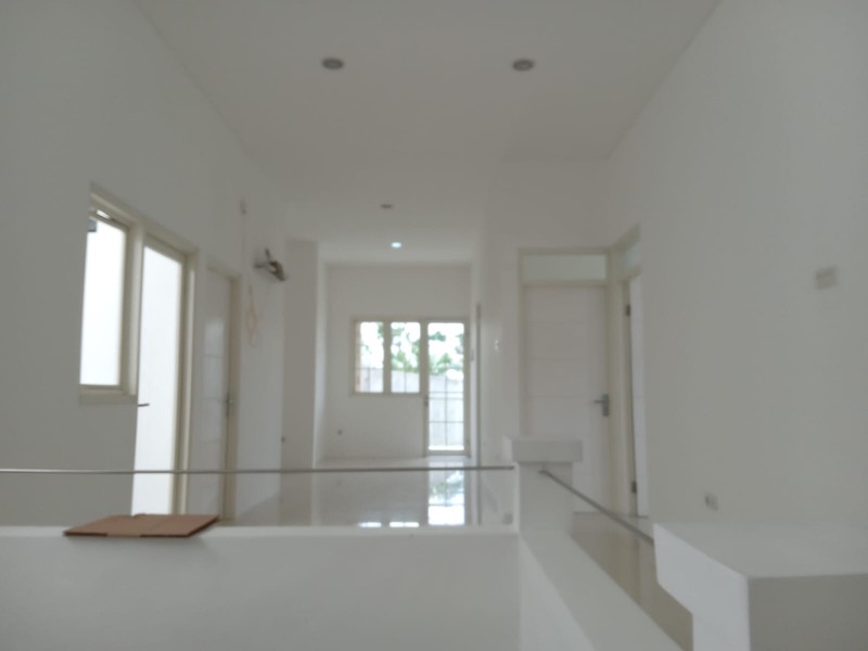 Rumah Royal Residence Minimalis 2 Lantai Bangunan Sendiri