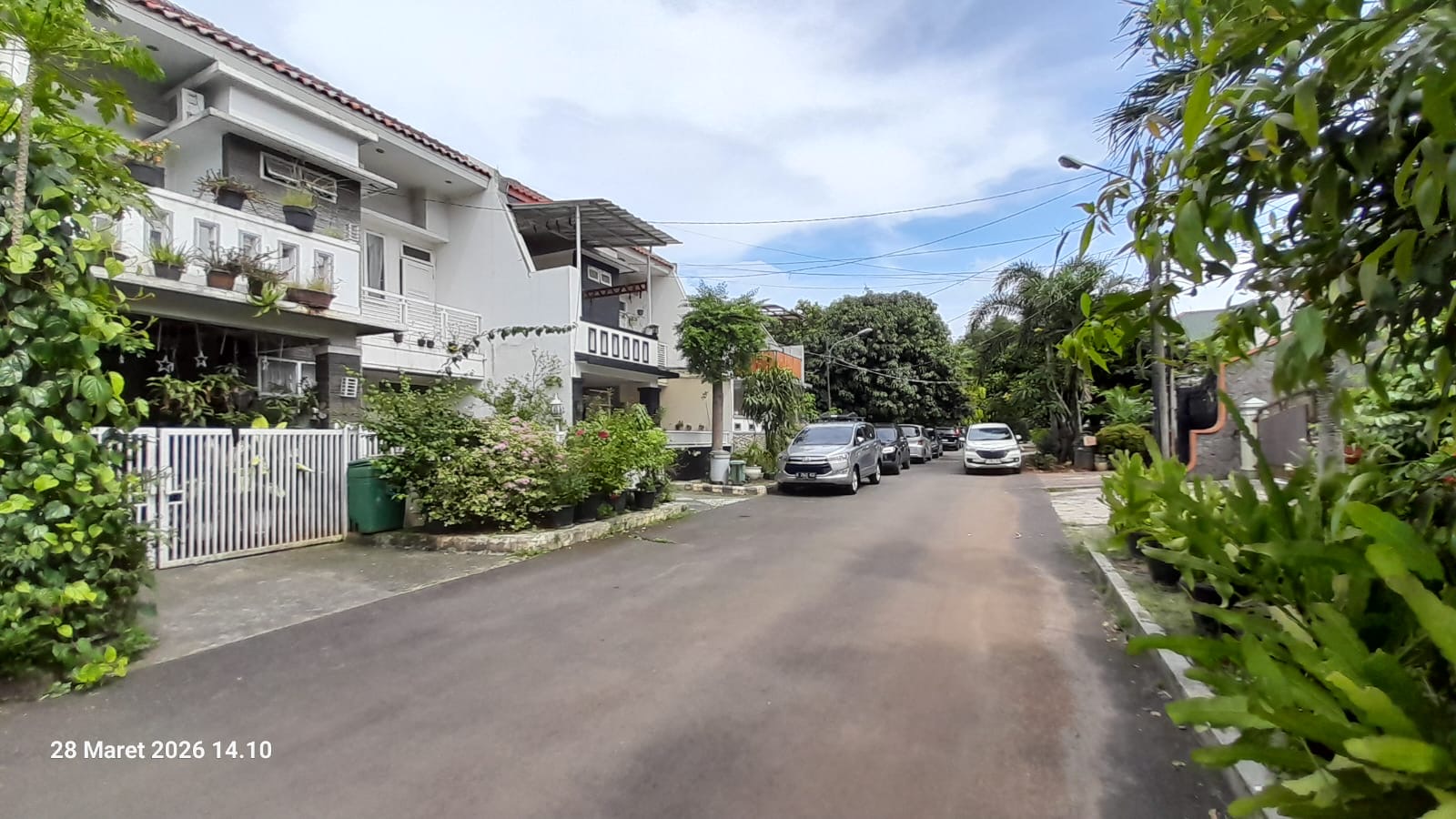 Dijual Murah Rumah Bagus 2 Lantai Sudah SHM di Perumahan Jakasam